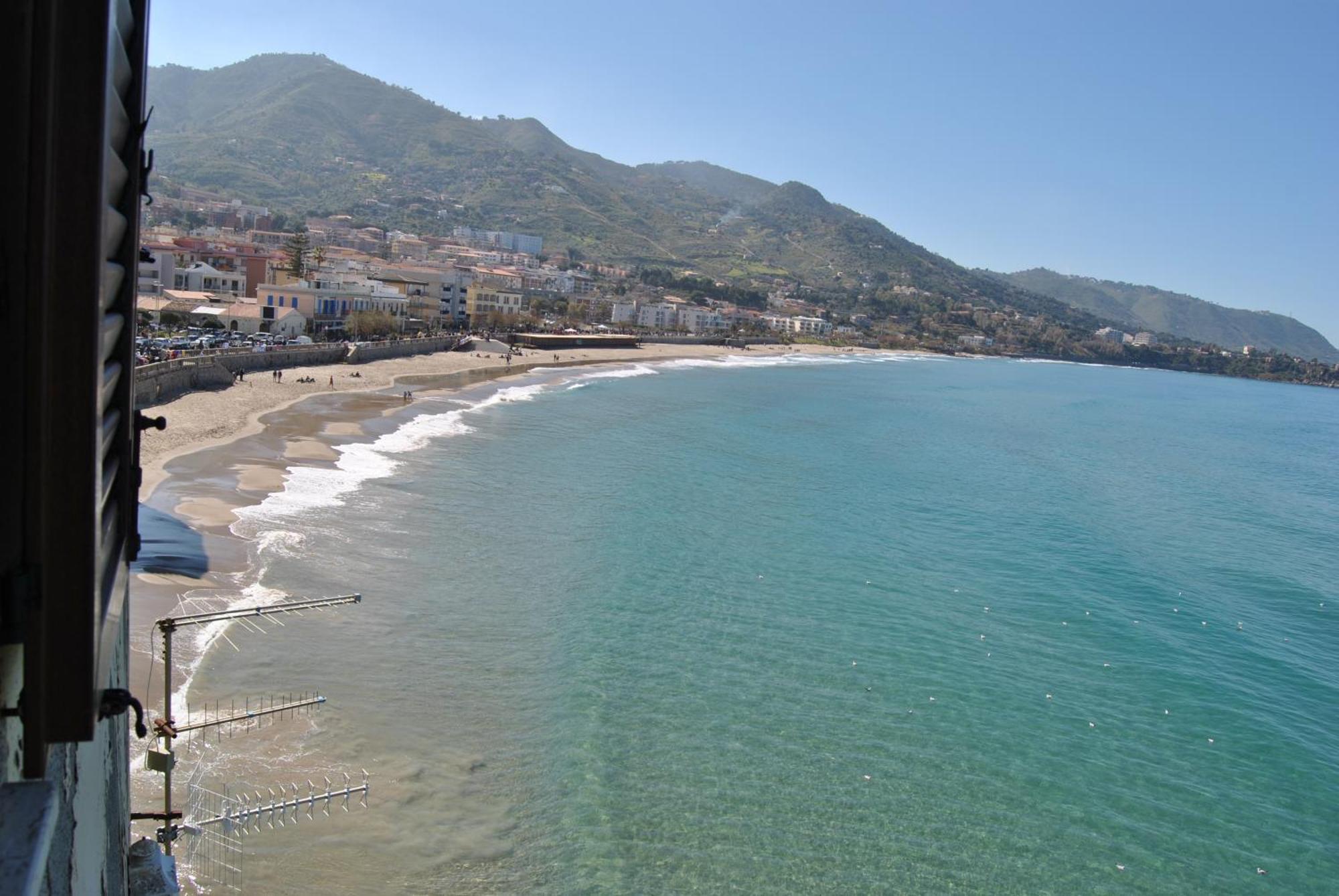 Appartamento Balconi Bellavista Cefalù Camera foto